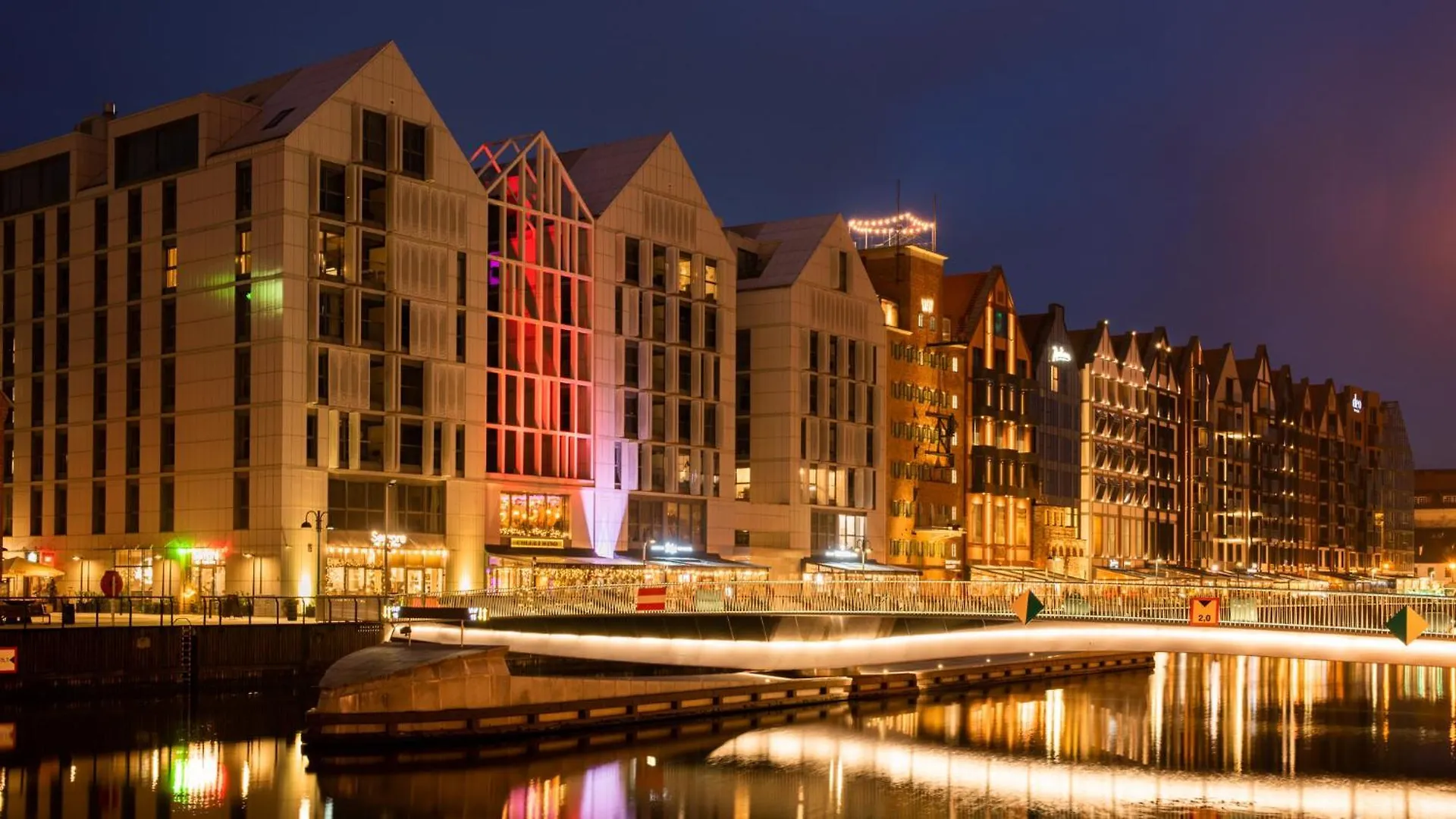 Flatbook Apartments Granaria Prestige Riverside & Parking Gdansk